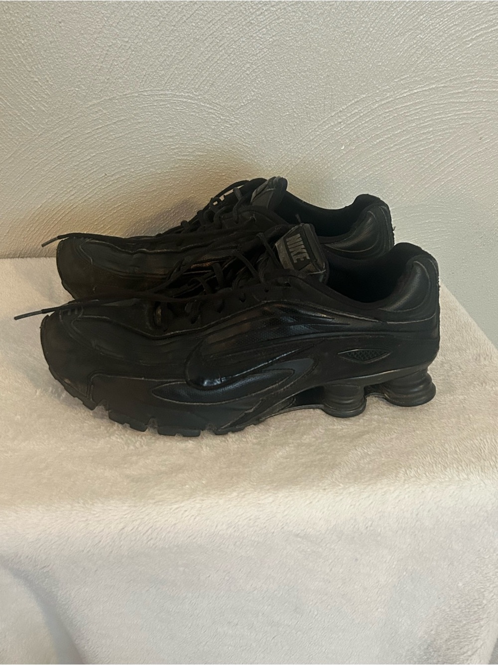 Nike Men's All-Black Shox Running Sneakers
Nike Shox M1 - Picture 2 of 8